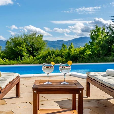 Casa Di Oliva-House With Heated Pool & Jacuzzi In Trilj, Croatia Villa Eksteriør billede