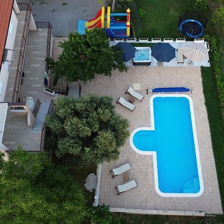 Casa Di Oliva-House With Heated Pool & Jacuzzi In Trilj, Croatia Villa Eksteriør billede